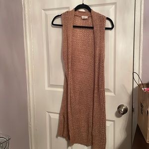 Knitted sleeveless sweater